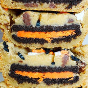 Stuffed chocolate chip cookie 👻