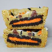 Stuffed chocolate chip cookie 👻